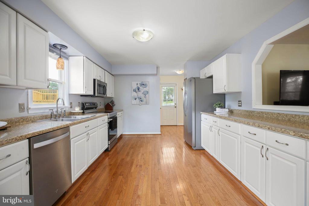 800 SHAMROCK DR, FREDERICKSBURG, Virginia 22407, 3 Bedrooms Bedrooms, ,2 BathroomsBathrooms,Residential,800 SHAMROCK DR,VASP2043100 MLS # VASP2043100
