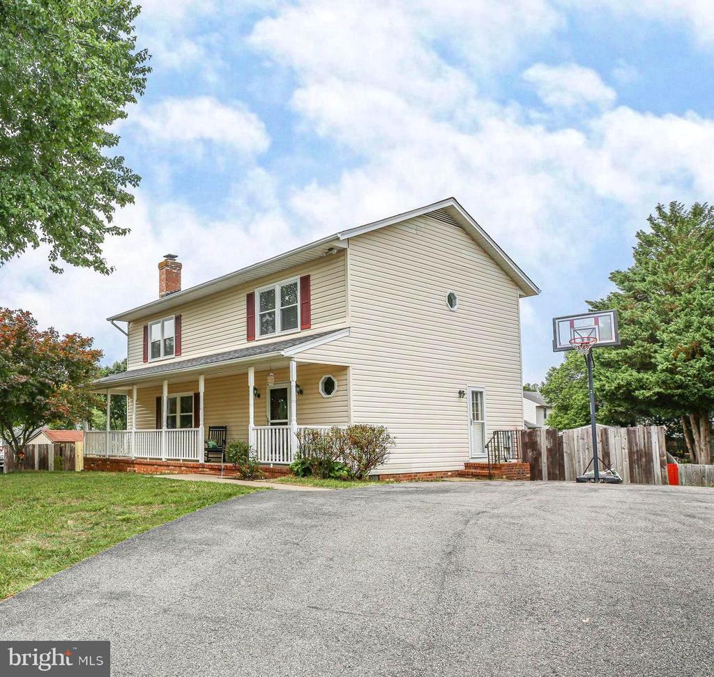 800 SHAMROCK DR, FREDERICKSBURG, Virginia 22407, 3 Bedrooms Bedrooms, ,2 BathroomsBathrooms,Residential,800 SHAMROCK DR,VASP2043100 MLS # VASP2043100