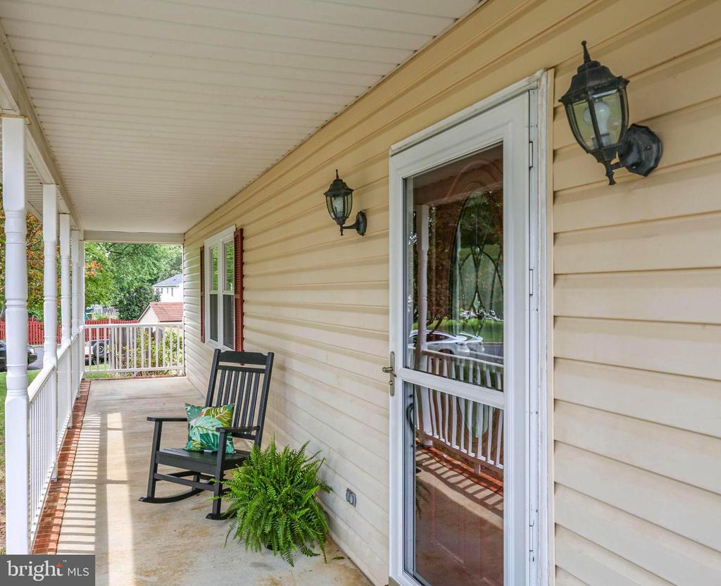 800 SHAMROCK DR, FREDERICKSBURG, Virginia 22407, 3 Bedrooms Bedrooms, ,2 BathroomsBathrooms,Residential,800 SHAMROCK DR,VASP2043100 MLS # VASP2043100