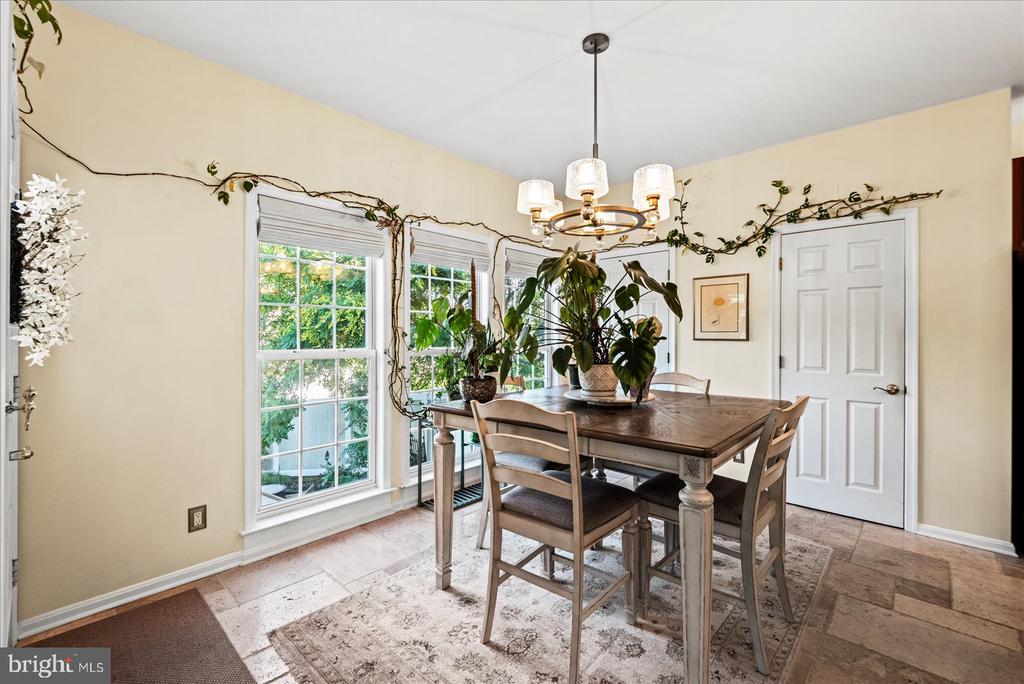 10809 SAMANTHA PL, FREDERICKSBURG, Virginia 22408, 5 Bedrooms Bedrooms, ,3 BathroomsBathrooms,Residential,10809 SAMANTHA PL,VASP2043048 MLS # VASP2043048