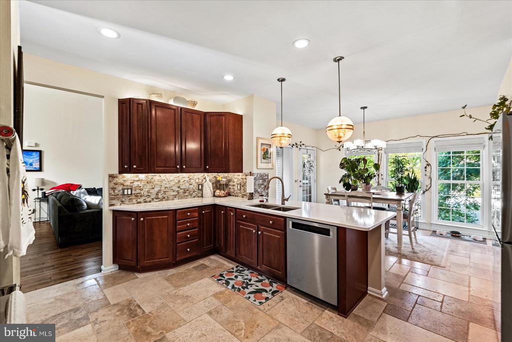 10809 SAMANTHA PL, FREDERICKSBURG, Virginia 22408, 5 Bedrooms Bedrooms, ,3 BathroomsBathrooms,Residential,10809 SAMANTHA PL,VASP2043048 MLS # VASP2043048