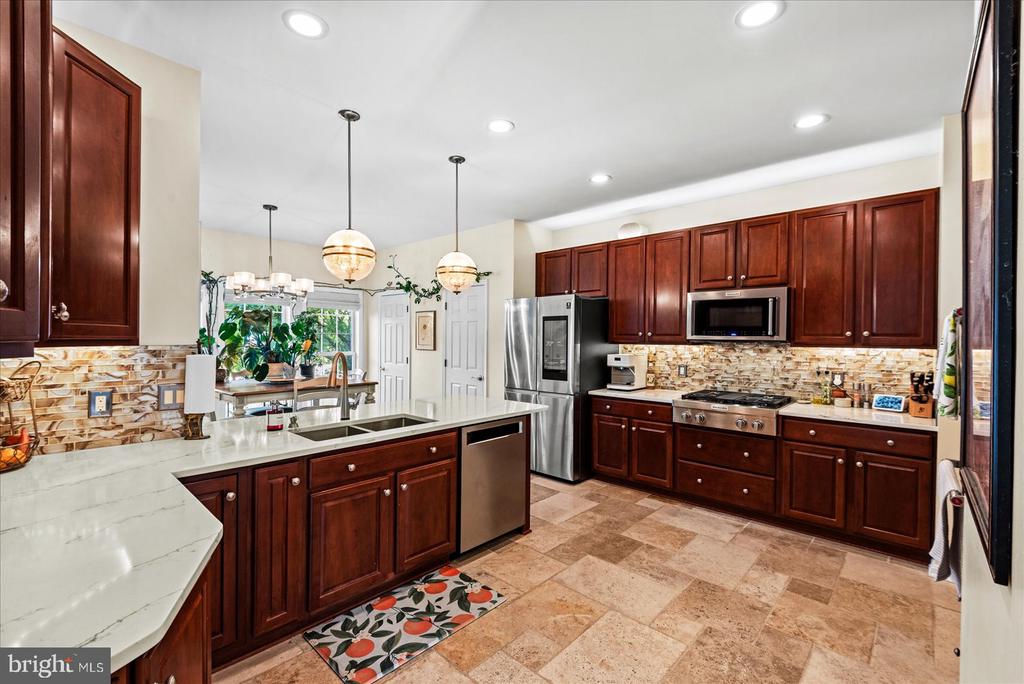 10809 SAMANTHA PL, FREDERICKSBURG, Virginia 22408, 5 Bedrooms Bedrooms, ,3 BathroomsBathrooms,Residential,10809 SAMANTHA PL,VASP2043048 MLS # VASP2043048