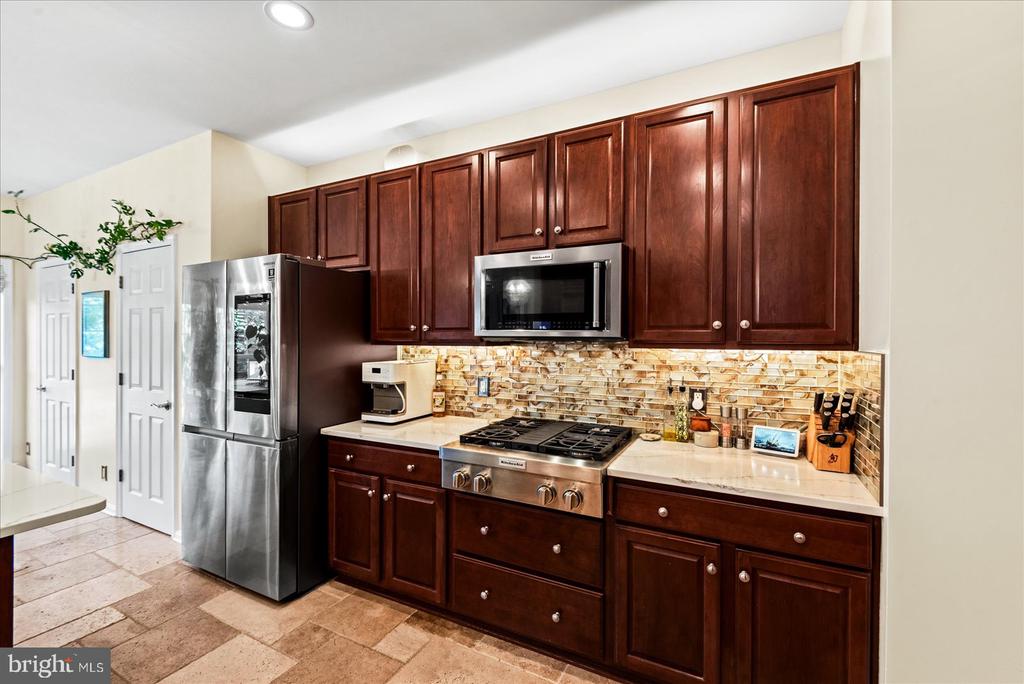 10809 SAMANTHA PL, FREDERICKSBURG, Virginia 22408, 5 Bedrooms Bedrooms, ,3 BathroomsBathrooms,Residential,10809 SAMANTHA PL,VASP2043048 MLS # VASP2043048