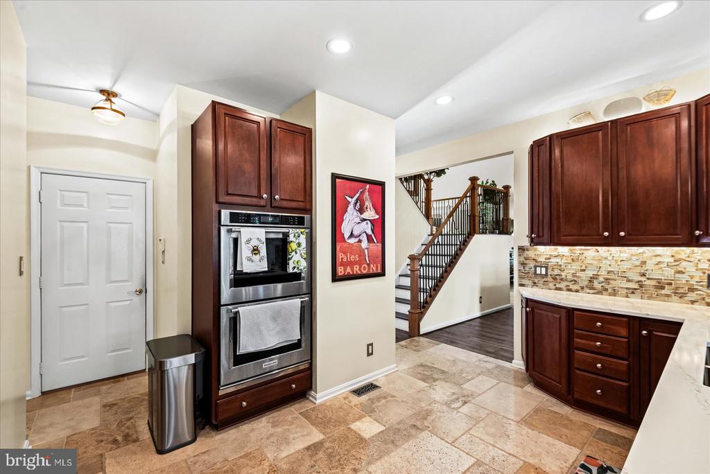 10809 SAMANTHA PL, FREDERICKSBURG, Virginia 22408, 5 Bedrooms Bedrooms, ,3 BathroomsBathrooms,Residential,10809 SAMANTHA PL,VASP2043048 MLS # VASP2043048