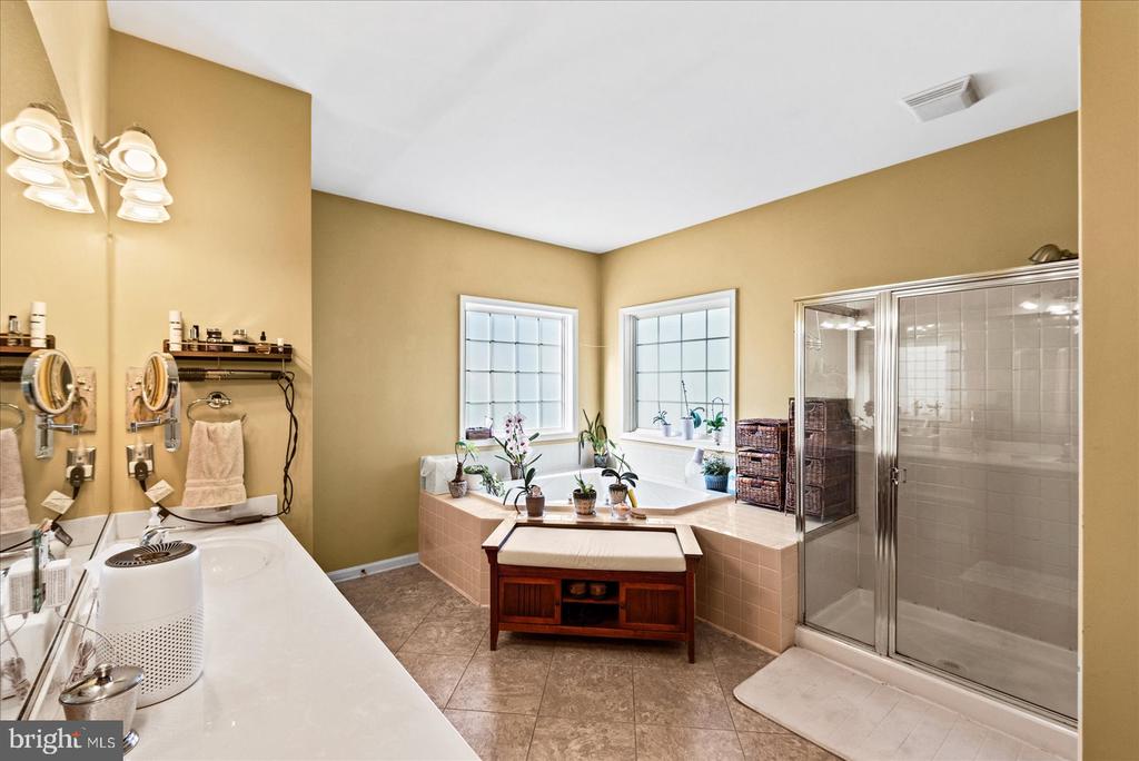 10809 SAMANTHA PL, FREDERICKSBURG, Virginia 22408, 5 Bedrooms Bedrooms, ,3 BathroomsBathrooms,Residential,10809 SAMANTHA PL,VASP2043048 MLS # VASP2043048