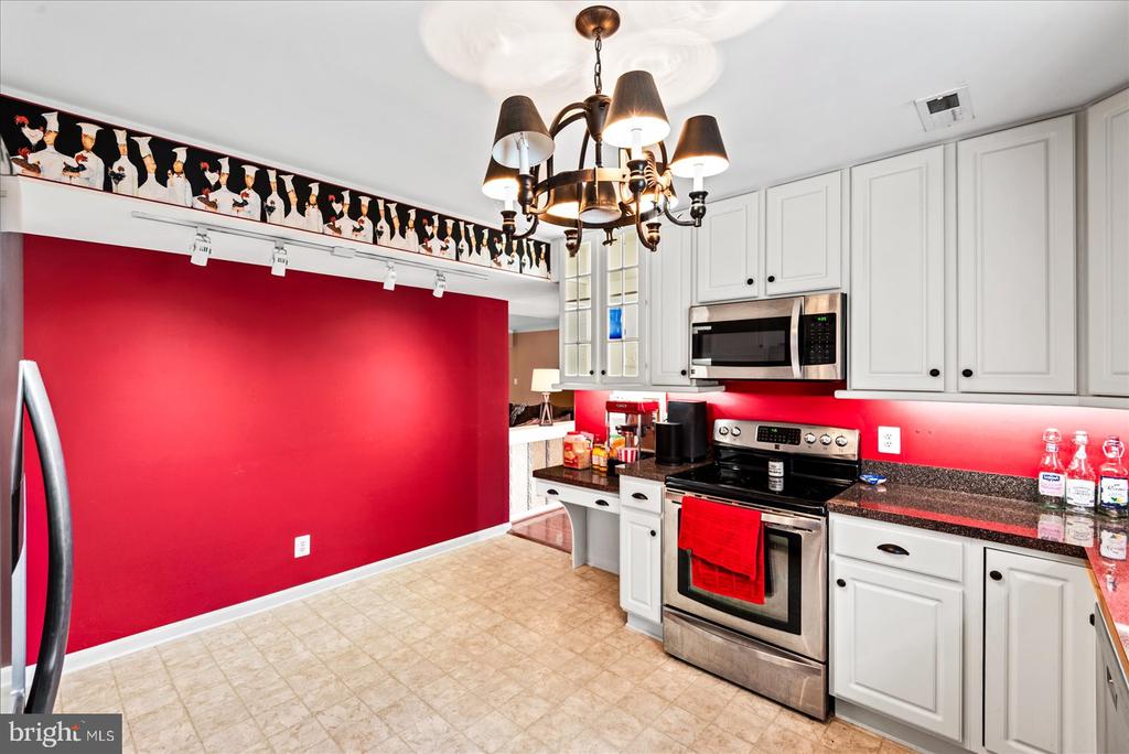 10809 SAMANTHA PL, FREDERICKSBURG, Virginia 22408, 5 Bedrooms Bedrooms, ,3 BathroomsBathrooms,Residential,10809 SAMANTHA PL,VASP2043048 MLS # VASP2043048