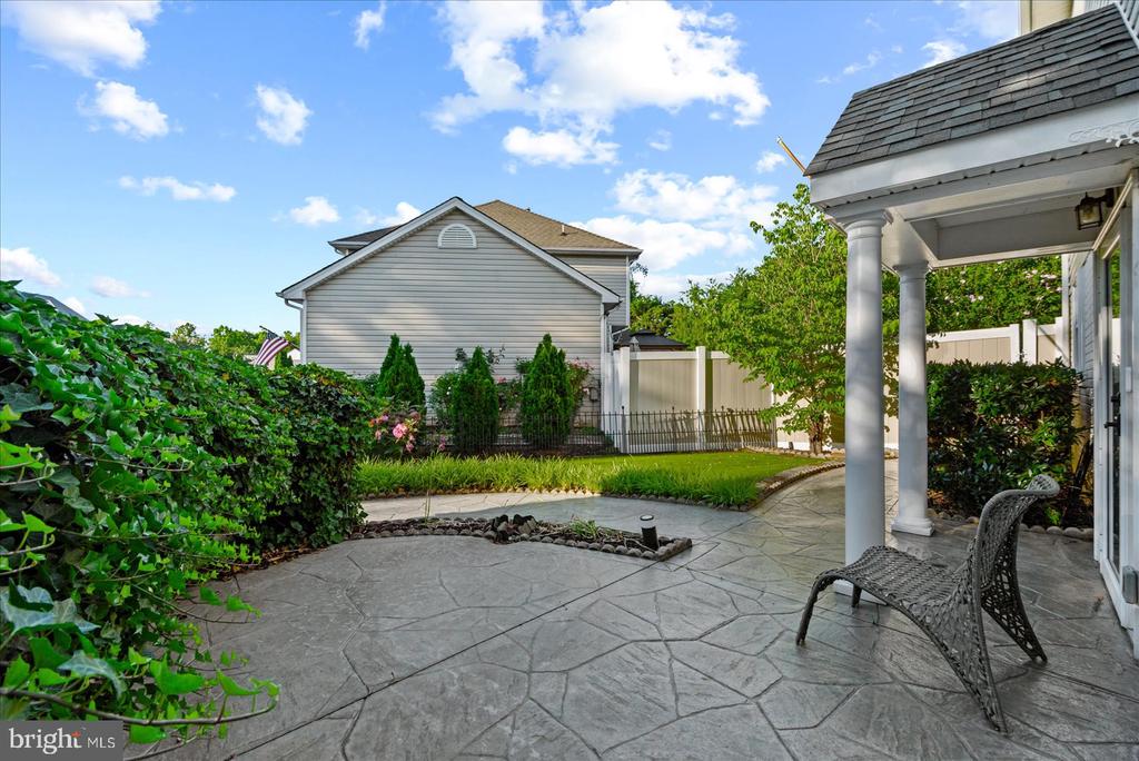 10809 SAMANTHA PL, FREDERICKSBURG, Virginia 22408, 5 Bedrooms Bedrooms, ,3 BathroomsBathrooms,Residential,10809 SAMANTHA PL,VASP2043048 MLS # VASP2043048