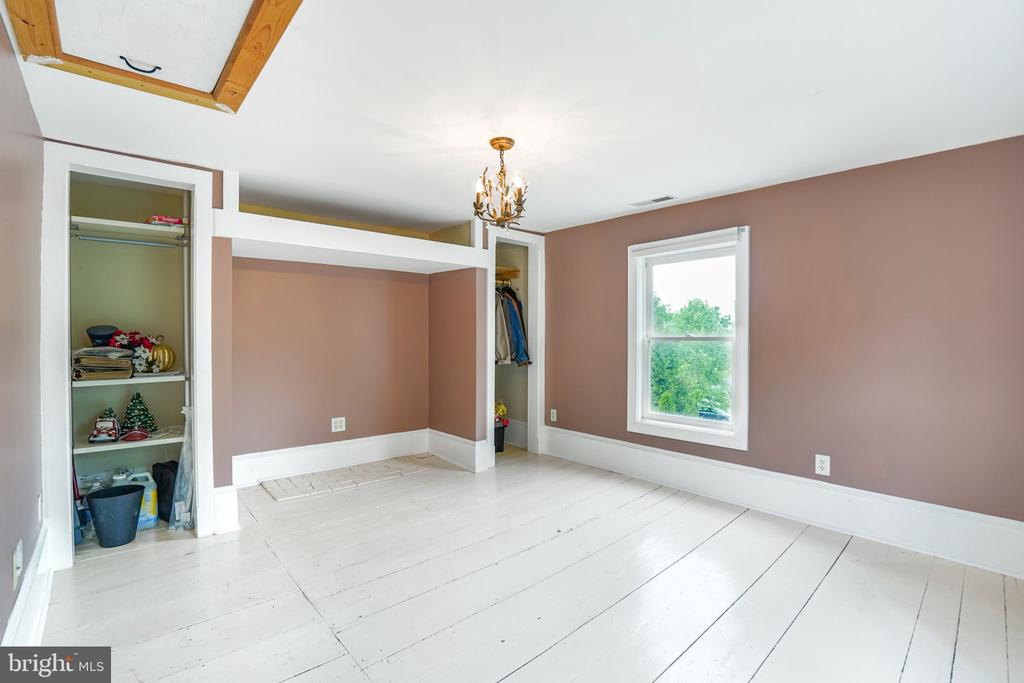 500 KNIGHTING RD, GORDONSVILLE, Virginia 22942, 4 Bedrooms Bedrooms, ,2 BathroomsBathrooms,Residential,500 KNIGHTING RD,VAOR2014540 MLS # VAOR2014540