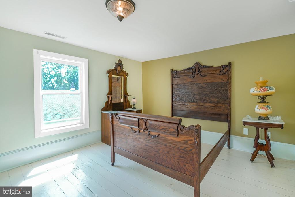 500 KNIGHTING RD, GORDONSVILLE, Virginia 22942, 4 Bedrooms Bedrooms, ,2 BathroomsBathrooms,Residential,500 KNIGHTING RD,VAOR2014540 MLS # VAOR2014540