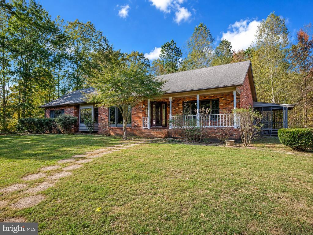 6709 MARYE RD, SPOTSYLVANIA, Virginia 22551, 3 Bedrooms Bedrooms, ,3 BathroomsBathrooms,Residential,6709 MARYE RD,VASP2043132 MLS # VASP2043132
