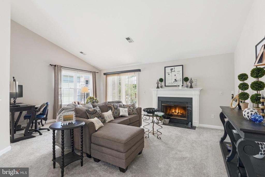 210 FERNWOOD PL, WARRENTON, Virginia 20186, 2 Bedrooms Bedrooms, ,2 BathroomsBathrooms,Residential,CEDARS OF WARREN,210 FERNWOOD PL,VAFQ2022466 MLS # VAFQ2022466