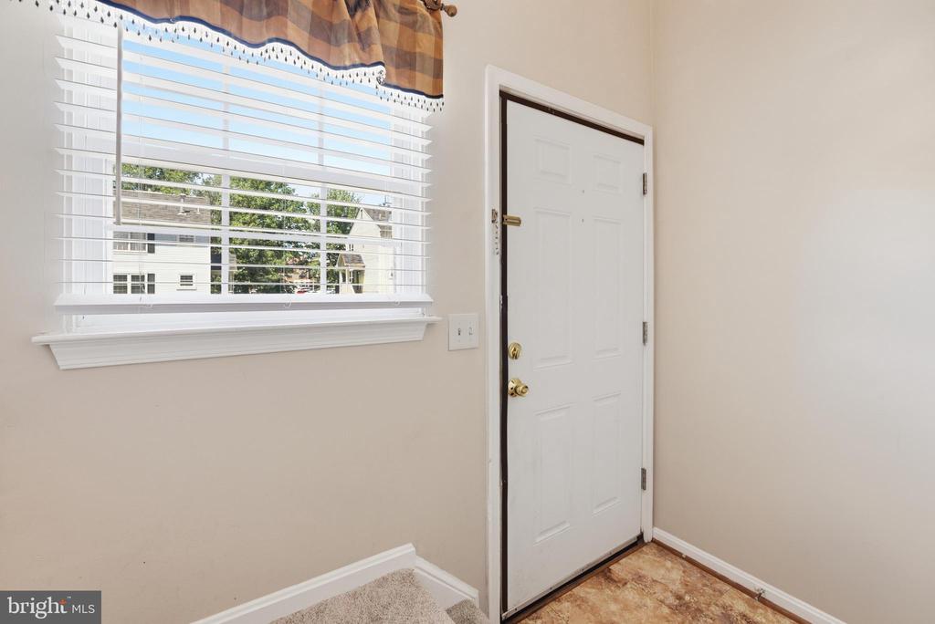 210 FERNWOOD PL, WARRENTON, Virginia 20186, 2 Bedrooms Bedrooms, ,2 BathroomsBathrooms,Residential,CEDARS OF WARREN,210 FERNWOOD PL,VAFQ2022466 MLS # VAFQ2022466