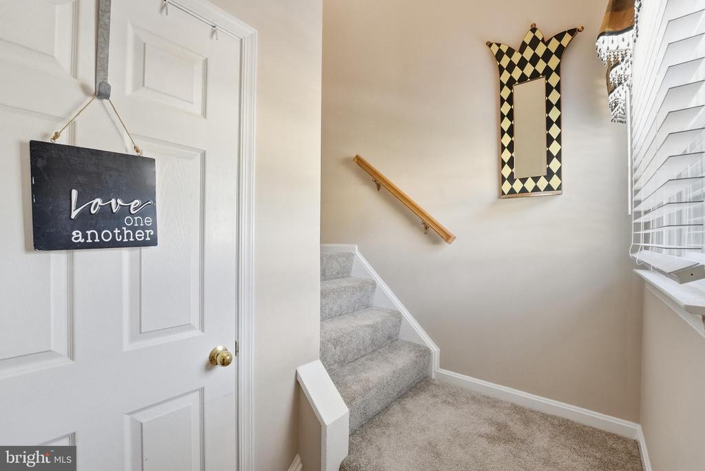 210 FERNWOOD PL, WARRENTON, Virginia 20186, 2 Bedrooms Bedrooms, ,2 BathroomsBathrooms,Residential,CEDARS OF WARREN,210 FERNWOOD PL,VAFQ2022466 MLS # VAFQ2022466
