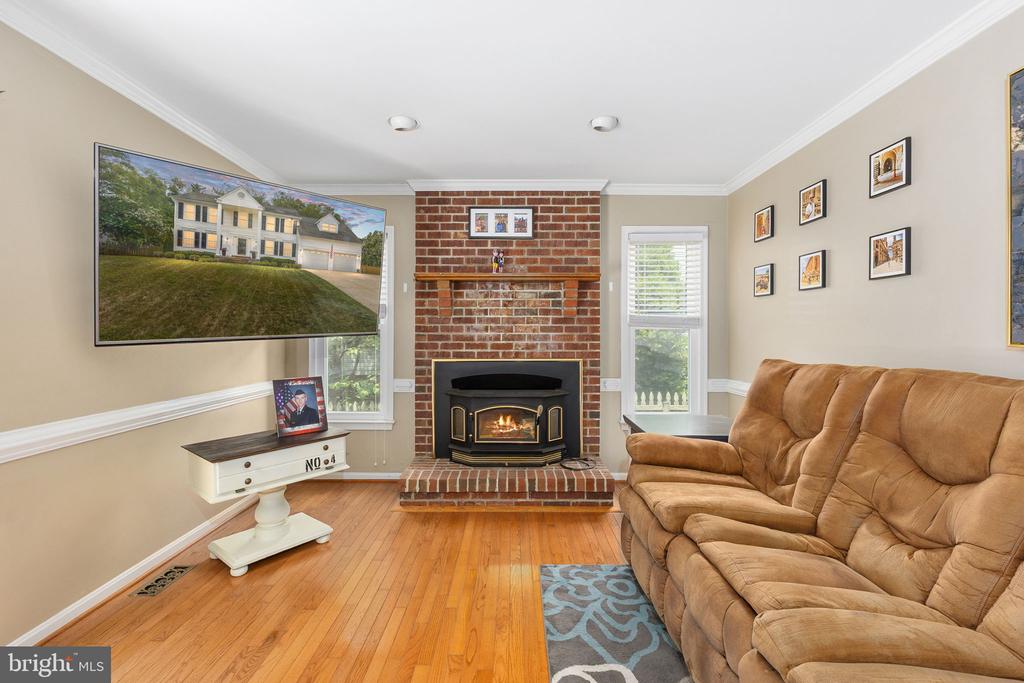 6313 SWEETBRIAR DR, FREDERICKSBURG, Virginia 22407, 4 Bedrooms Bedrooms, ,3 BathroomsBathrooms,Residential,6313 SWEETBRIAR DR,VASP2042818 MLS # VASP2042818