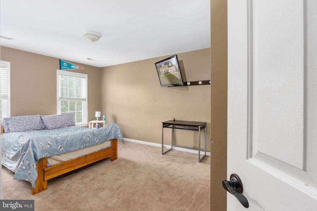 6313 SWEETBRIAR DR, FREDERICKSBURG, Virginia 22407, 4 Bedrooms Bedrooms, ,3 BathroomsBathrooms,Residential,6313 SWEETBRIAR DR,VASP2042818 MLS # VASP2042818