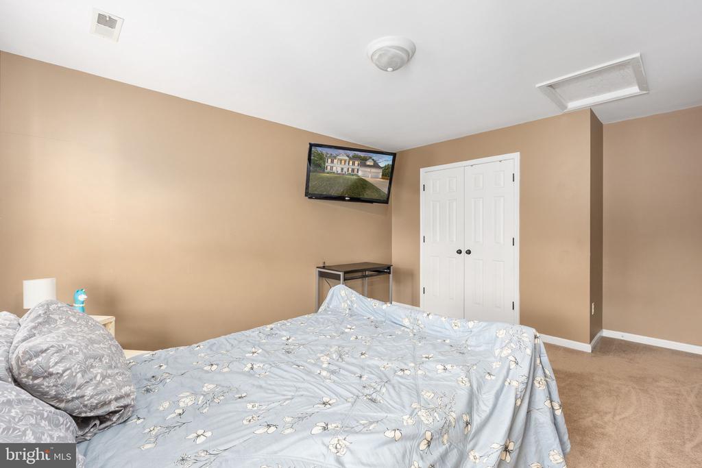 6313 SWEETBRIAR DR, FREDERICKSBURG, Virginia 22407, 4 Bedrooms Bedrooms, ,3 BathroomsBathrooms,Residential,6313 SWEETBRIAR DR,VASP2042818 MLS # VASP2042818