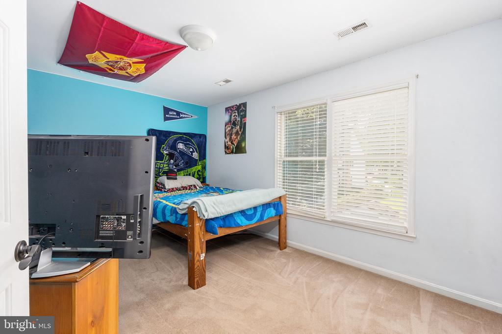 6313 SWEETBRIAR DR, FREDERICKSBURG, Virginia 22407, 4 Bedrooms Bedrooms, ,3 BathroomsBathrooms,Residential,6313 SWEETBRIAR DR,VASP2042818 MLS # VASP2042818