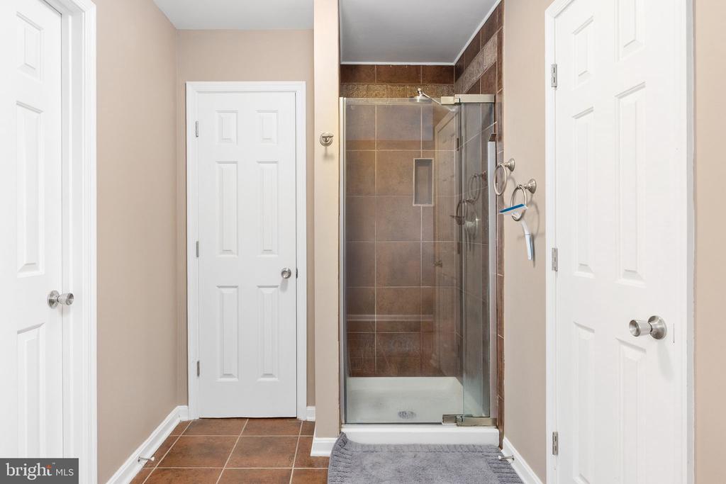 6313 SWEETBRIAR DR, FREDERICKSBURG, Virginia 22407, 4 Bedrooms Bedrooms, ,3 BathroomsBathrooms,Residential,6313 SWEETBRIAR DR,VASP2042818 MLS # VASP2042818