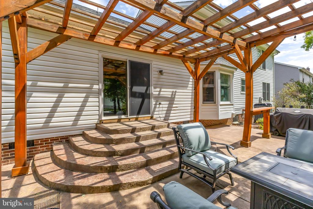 6313 SWEETBRIAR DR, FREDERICKSBURG, Virginia 22407, 4 Bedrooms Bedrooms, ,3 BathroomsBathrooms,Residential,6313 SWEETBRIAR DR,VASP2042818 MLS # VASP2042818