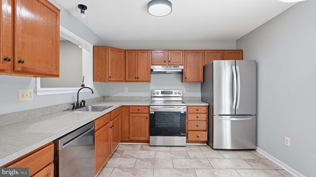 526 HIGHLAND TOWNE LN, WARRENTON, Virginia 20186, 2 Bedrooms Bedrooms, ,3 BathroomsBathrooms,Residential,526 HIGHLAND TOWNE LN,VAFQ2022420 MLS # VAFQ2022420
