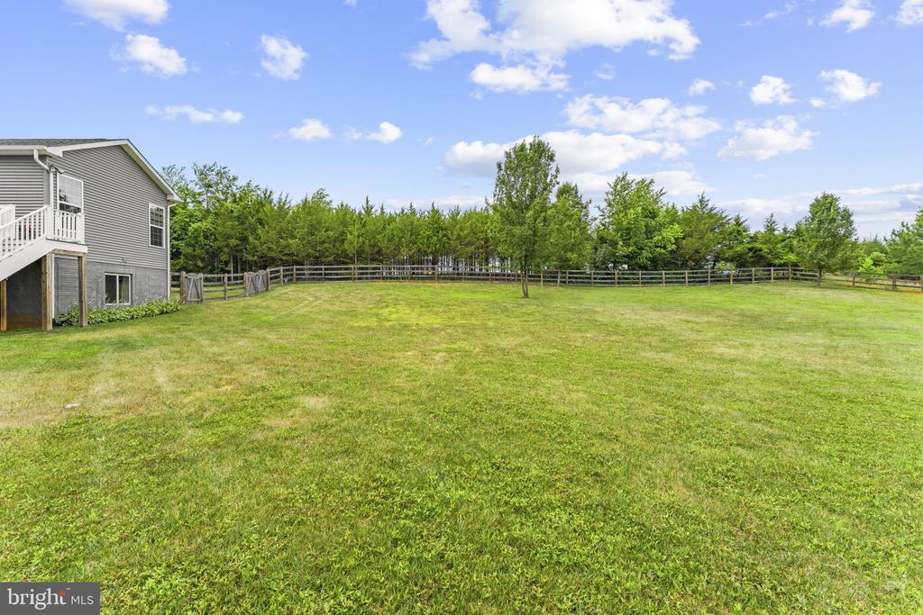 14204 BELLE AVE, CULPEPER, Virginia 22701, 5 Bedrooms Bedrooms, ,4 BathroomsBathrooms,Residential,14204 BELLE AVE,VACU2014136 MLS # VACU2014136