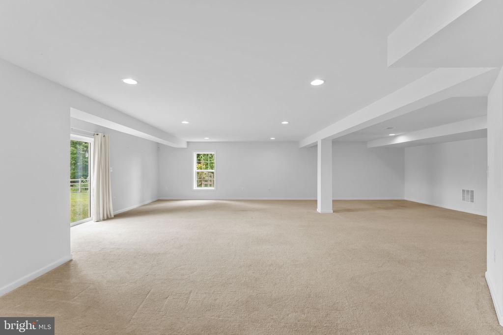 14204 BELLE AVE, CULPEPER, Virginia 22701, 5 Bedrooms Bedrooms, ,4 BathroomsBathrooms,Residential,14204 BELLE AVE,VACU2014136 MLS # VACU2014136