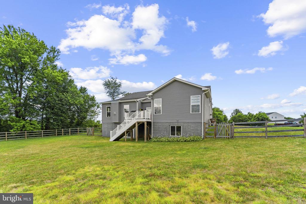 14204 BELLE AVE, CULPEPER, Virginia 22701, 5 Bedrooms Bedrooms, ,4 BathroomsBathrooms,Residential,14204 BELLE AVE,VACU2014136 MLS # VACU2014136