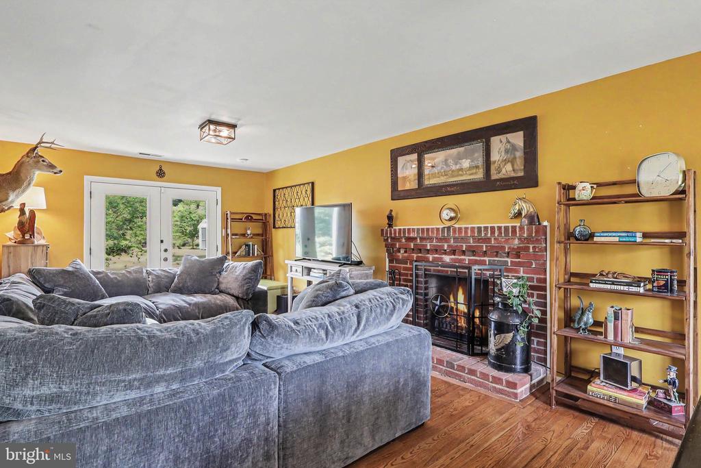 6493 BALLS MILL RD, MIDLAND, Virginia 22728, 5 Bedrooms Bedrooms, ,4 BathroomsBathrooms,Residential,6493 BALLS MILL RD,VAFQ2022174 MLS # VAFQ2022174