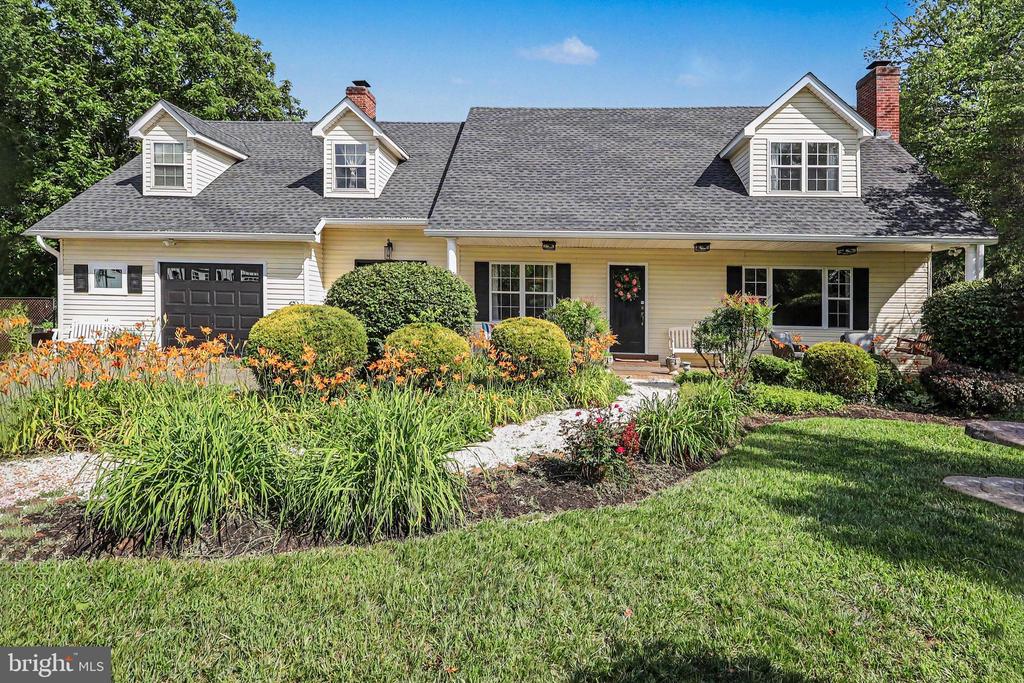 6493 BALLS MILL RD, MIDLAND, Virginia 22728, 5 Bedrooms Bedrooms, ,4 BathroomsBathrooms,Residential,6493 BALLS MILL RD,VAFQ2022174 MLS # VAFQ2022174