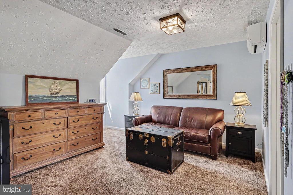 6493 BALLS MILL RD, MIDLAND, Virginia 22728, 5 Bedrooms Bedrooms, ,4 BathroomsBathrooms,Residential,6493 BALLS MILL RD,VAFQ2022174 MLS # VAFQ2022174
