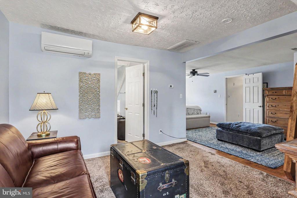 6493 BALLS MILL RD, MIDLAND, Virginia 22728, 5 Bedrooms Bedrooms, ,4 BathroomsBathrooms,Residential,6493 BALLS MILL RD,VAFQ2022174 MLS # VAFQ2022174