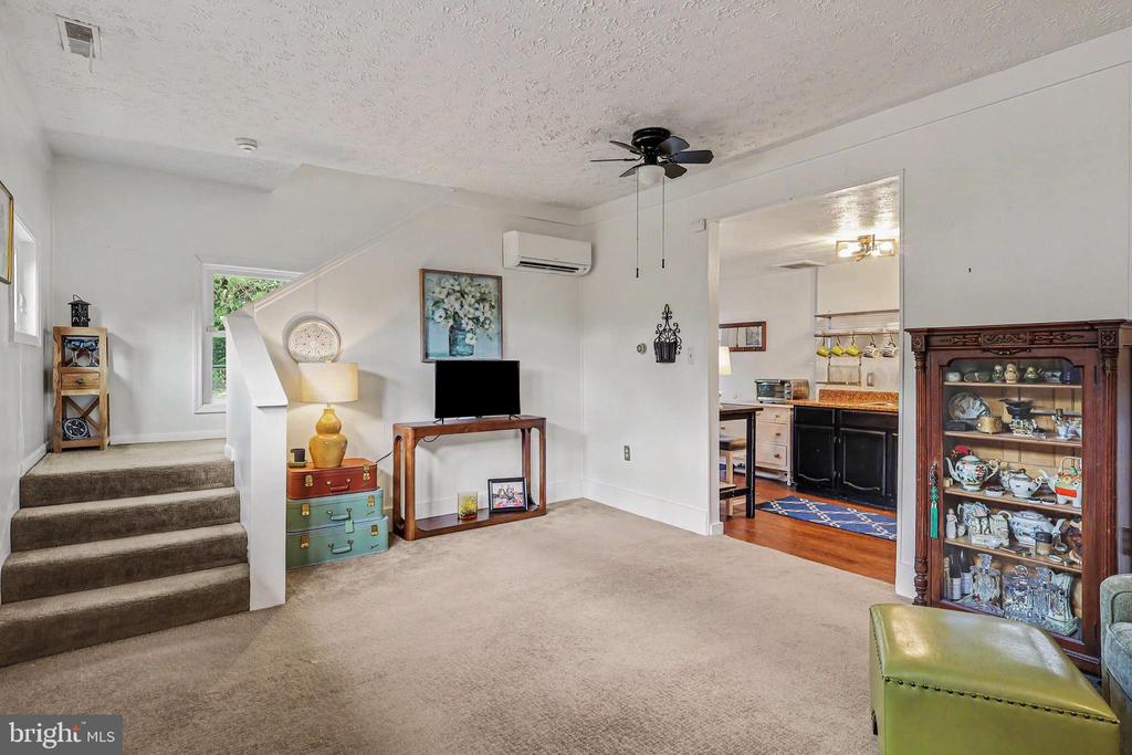 6493 BALLS MILL RD, MIDLAND, Virginia 22728, 5 Bedrooms Bedrooms, ,4 BathroomsBathrooms,Residential,6493 BALLS MILL RD,VAFQ2022174 MLS # VAFQ2022174