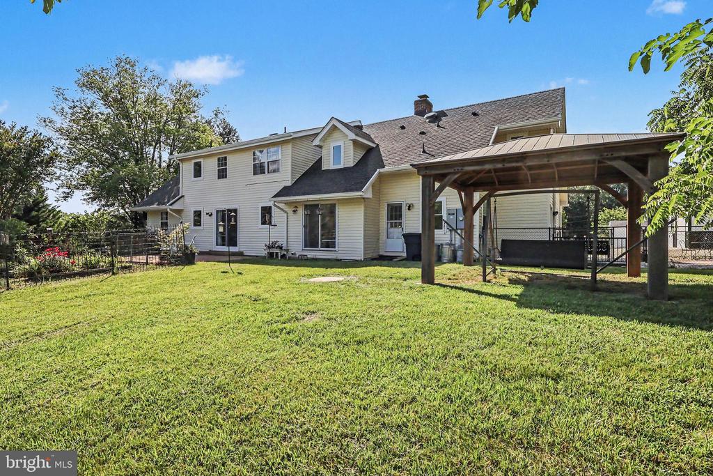 6493 BALLS MILL RD, MIDLAND, Virginia 22728, 5 Bedrooms Bedrooms, ,4 BathroomsBathrooms,Residential,6493 BALLS MILL RD,VAFQ2022174 MLS # VAFQ2022174