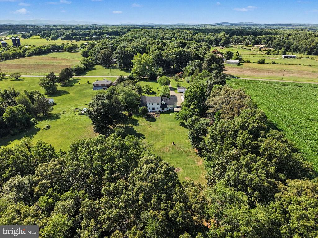 6493 BALLS MILL RD, MIDLAND, Virginia 22728, 5 Bedrooms Bedrooms, ,4 BathroomsBathrooms,Residential,6493 BALLS MILL RD,VAFQ2022174 MLS # VAFQ2022174
