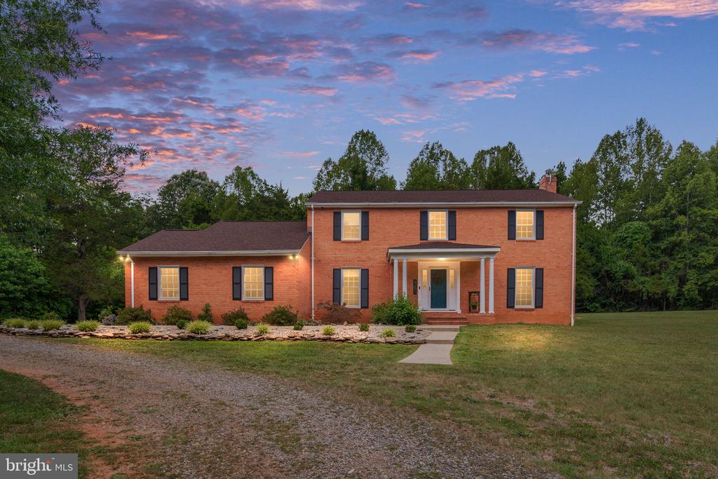 8250 SINGING WOOD CT, SPOTSYLVANIA, Virginia 22553, 4 Bedrooms Bedrooms, ,2 BathroomsBathrooms,Residential,8250 SINGING WOOD CT,VASP2043164 MLS # VASP2043164