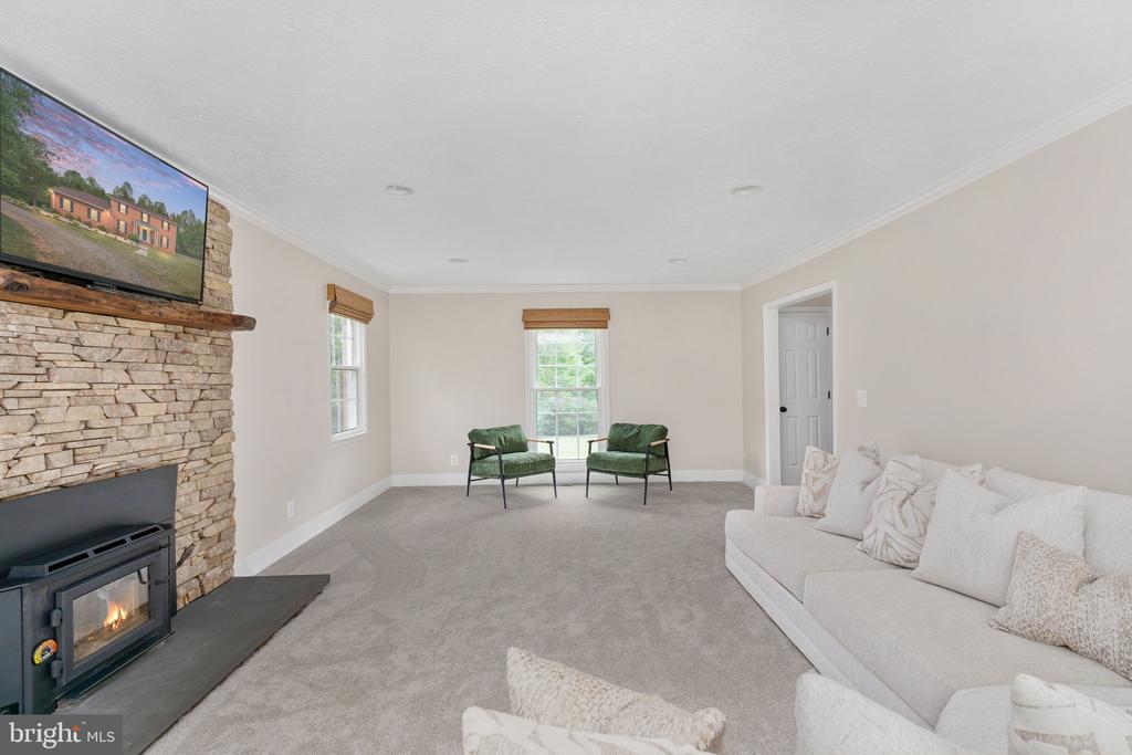 8250 SINGING WOOD CT, SPOTSYLVANIA, Virginia 22553, 4 Bedrooms Bedrooms, ,2 BathroomsBathrooms,Residential,8250 SINGING WOOD CT,VASP2043164 MLS # VASP2043164
