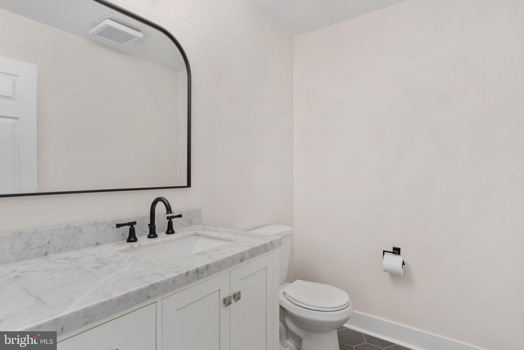 8250 SINGING WOOD CT, SPOTSYLVANIA, Virginia 22553, 4 Bedrooms Bedrooms, ,2 BathroomsBathrooms,Residential,8250 SINGING WOOD CT,VASP2043164 MLS # VASP2043164