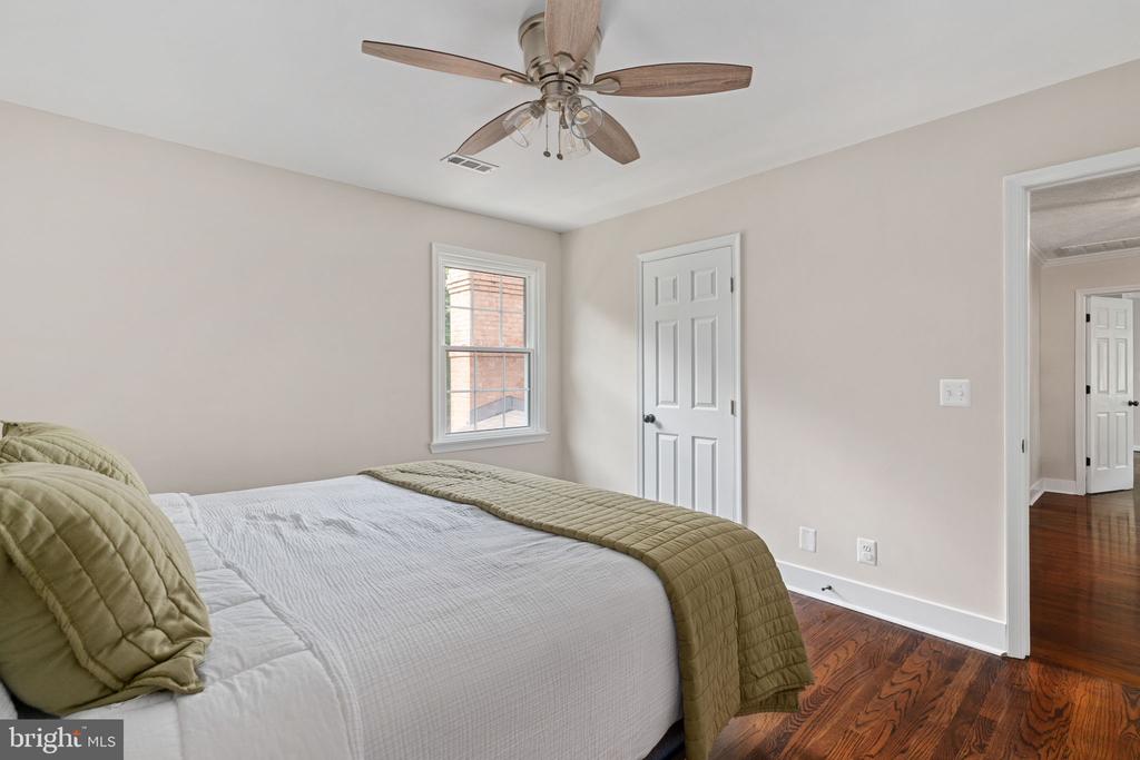 8250 SINGING WOOD CT, SPOTSYLVANIA, Virginia 22553, 4 Bedrooms Bedrooms, ,2 BathroomsBathrooms,Residential,8250 SINGING WOOD CT,VASP2043164 MLS # VASP2043164