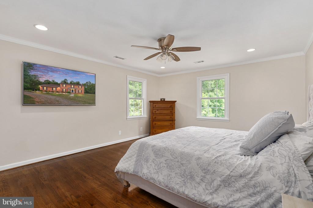 8250 SINGING WOOD CT, SPOTSYLVANIA, Virginia 22553, 4 Bedrooms Bedrooms, ,2 BathroomsBathrooms,Residential,8250 SINGING WOOD CT,VASP2043164 MLS # VASP2043164