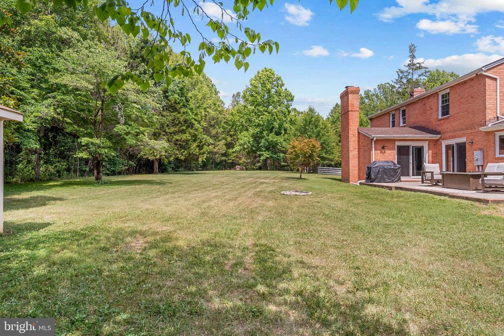 8250 SINGING WOOD CT, SPOTSYLVANIA, Virginia 22553, 4 Bedrooms Bedrooms, ,2 BathroomsBathrooms,Residential,8250 SINGING WOOD CT,VASP2043164 MLS # VASP2043164