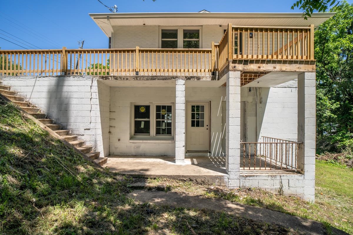 1205 BURNETT ST, STAUNTON, Virginia 24401, 2 Bedrooms Bedrooms, ,1 BathroomBathrooms,Residential,1205 BURNETT ST,677740 MLS # 677740