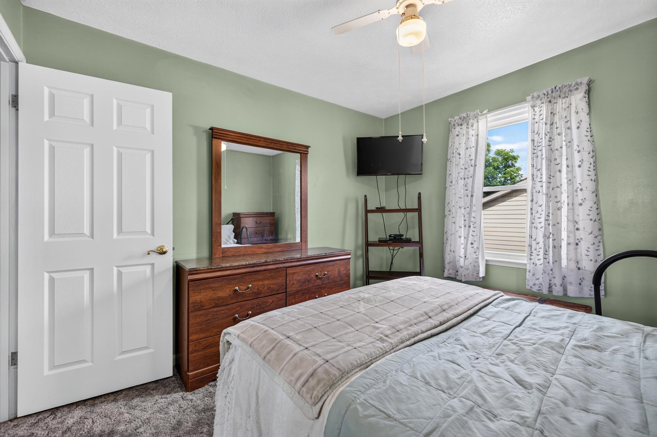 229 1ST ST, BROADWAY, Virginia 22815, 3 Bedrooms Bedrooms, ,1 BathroomBathrooms,Residential,229 1ST ST,678688 MLS # 678688