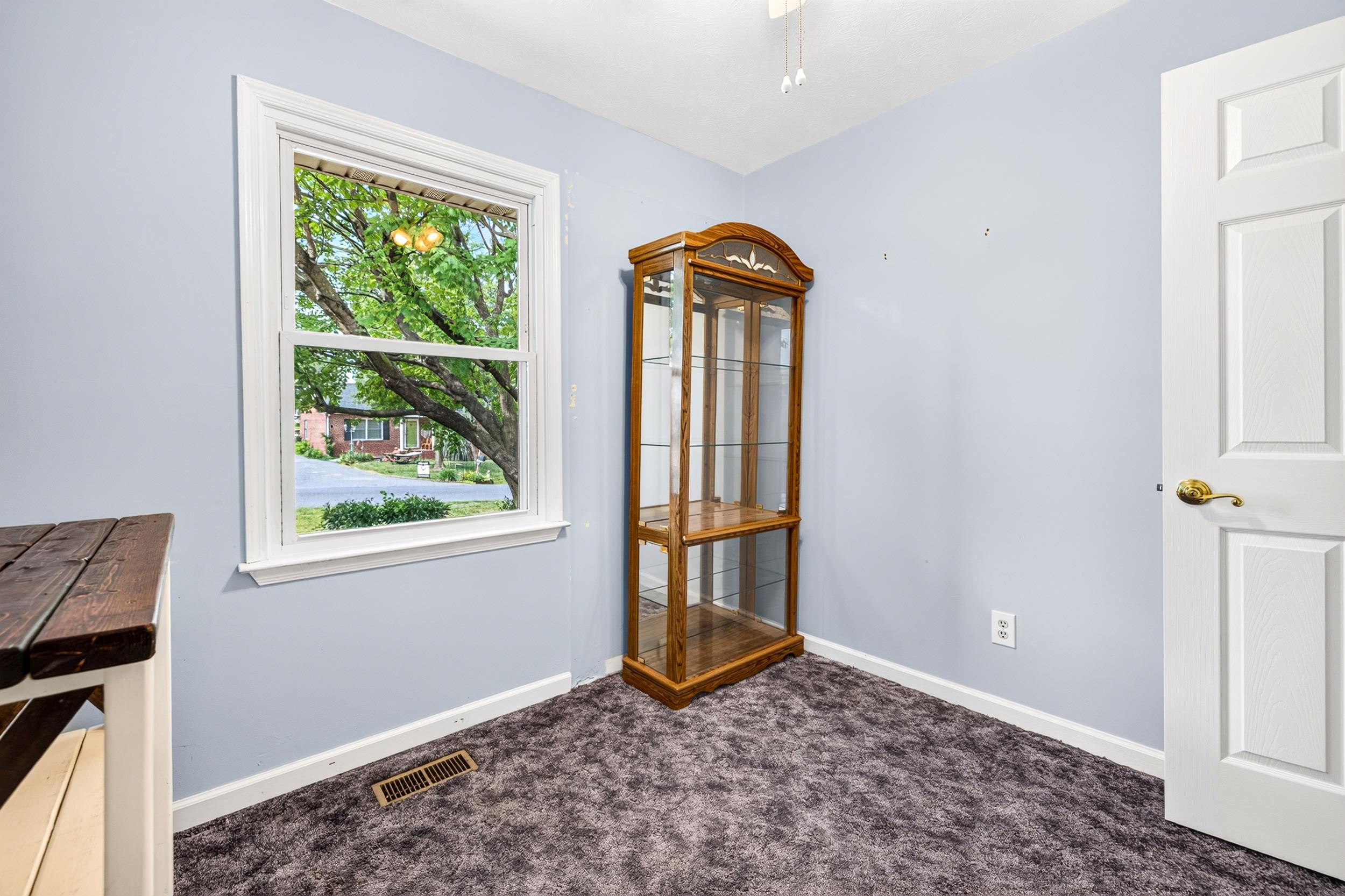 229 1ST ST, BROADWAY, Virginia 22815, 3 Bedrooms Bedrooms, ,1 BathroomBathrooms,Residential,229 1ST ST,678688 MLS # 678688