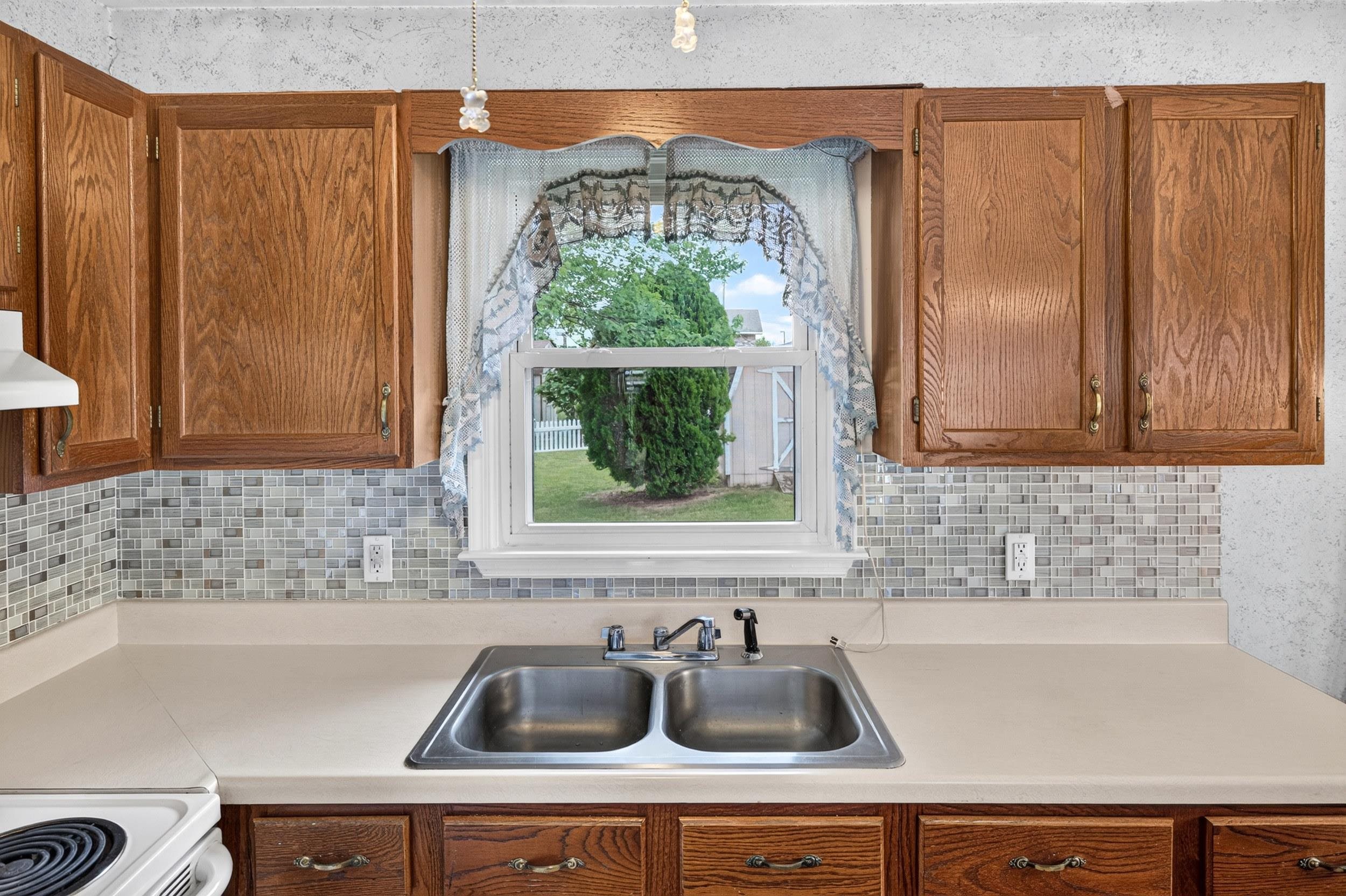 229 1ST ST, BROADWAY, Virginia 22815, 3 Bedrooms Bedrooms, ,1 BathroomBathrooms,Residential,229 1ST ST,678688 MLS # 678688