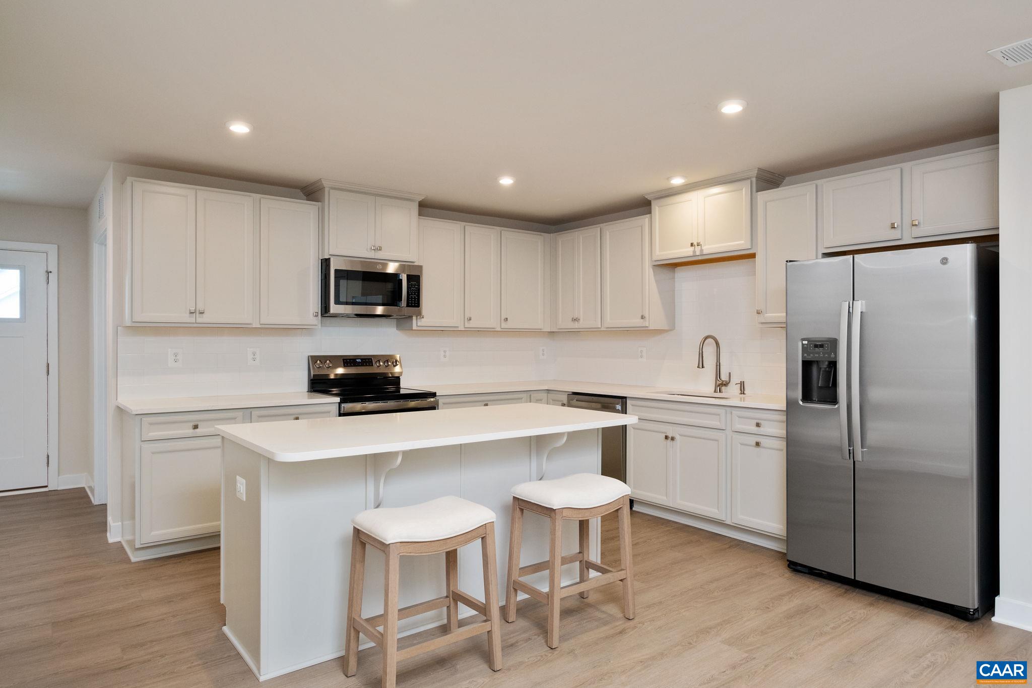 5128 LAZY BRANCH LN, KESWICK, Virginia 22947, 2 Bedrooms Bedrooms, ,2 BathroomsBathrooms,Residential,5128 LAZY BRANCH LN,678703 MLS # 678703