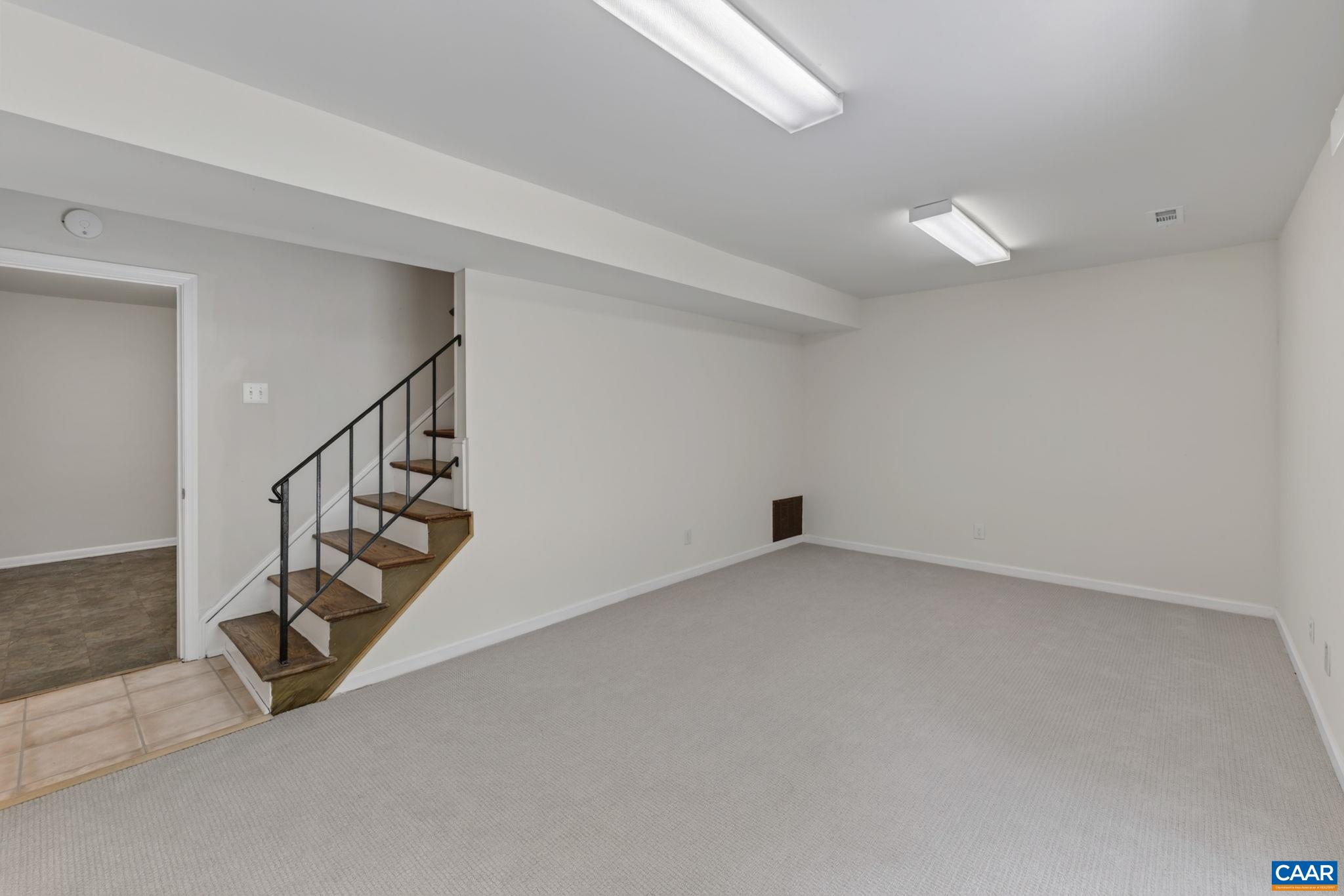 113 SCARBOROUGH PL, CHARLOTTESVILLE, Virginia 22903, 3 Bedrooms Bedrooms, ,1 BathroomBathrooms,Residential,113 SCARBOROUGH PL,678735 MLS # 678735