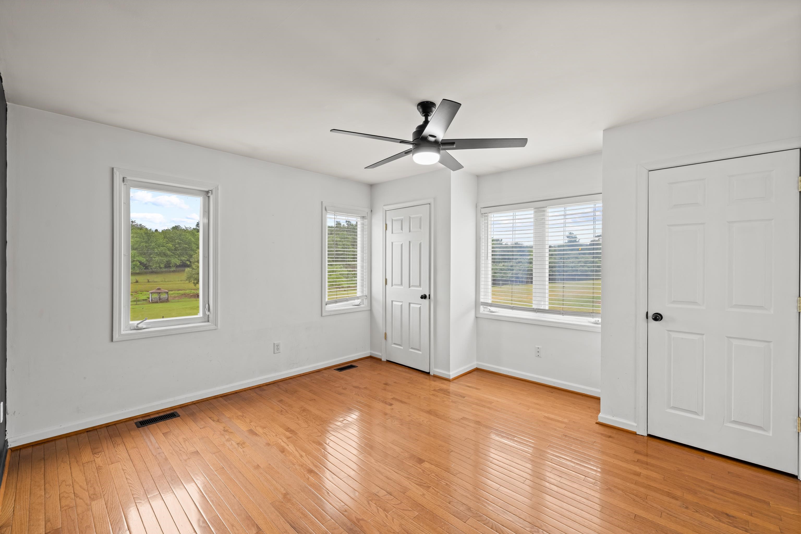 2425 OLD GREENVILLE RD, STAUNTON, Virginia 24401, 3 Bedrooms Bedrooms, ,2 BathroomsBathrooms,Residential,2425 OLD GREENVILLE RD,678837 MLS # 678837