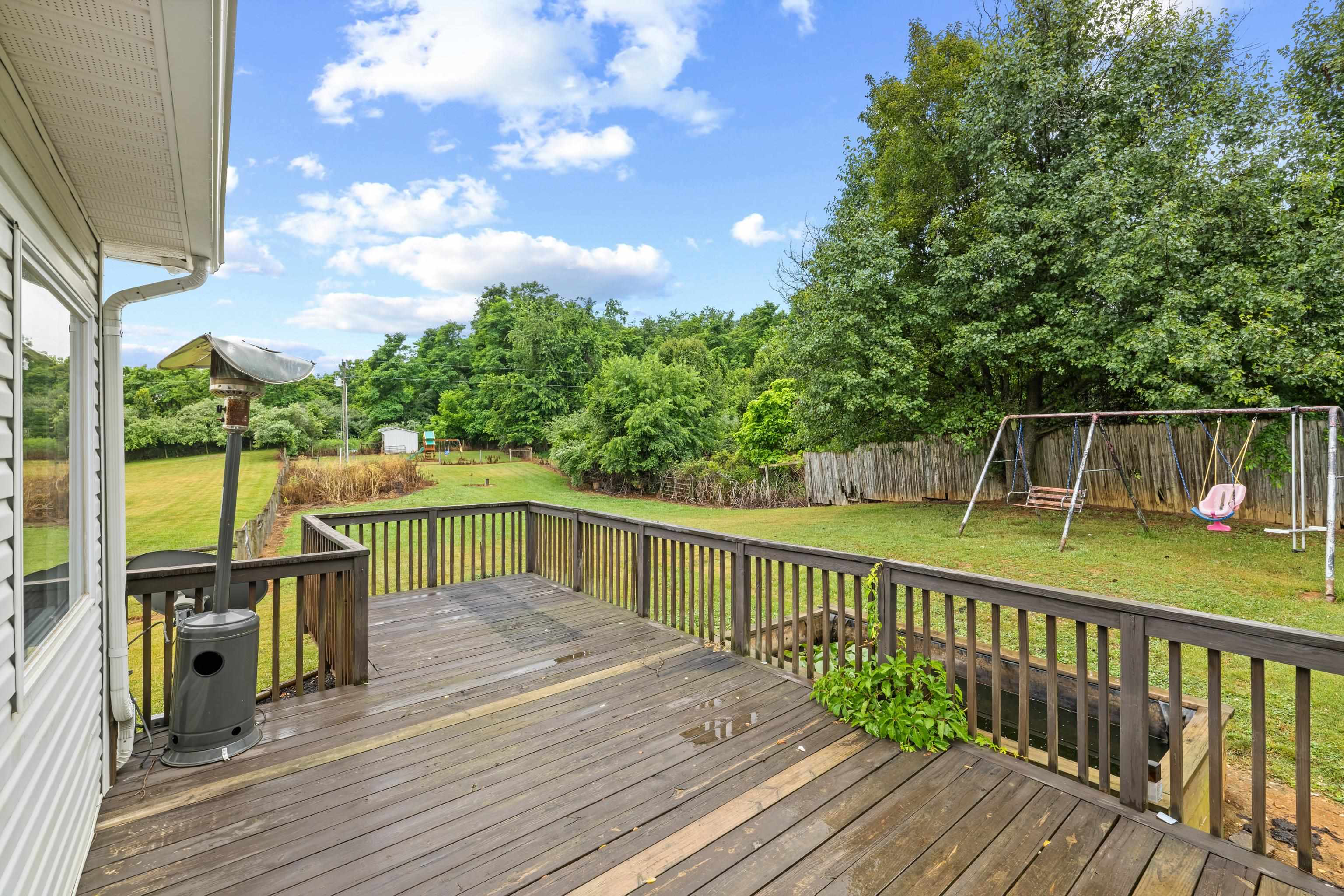 2425 OLD GREENVILLE RD, STAUNTON, Virginia 24401, 3 Bedrooms Bedrooms, ,2 BathroomsBathrooms,Residential,2425 OLD GREENVILLE RD,678837 MLS # 678837