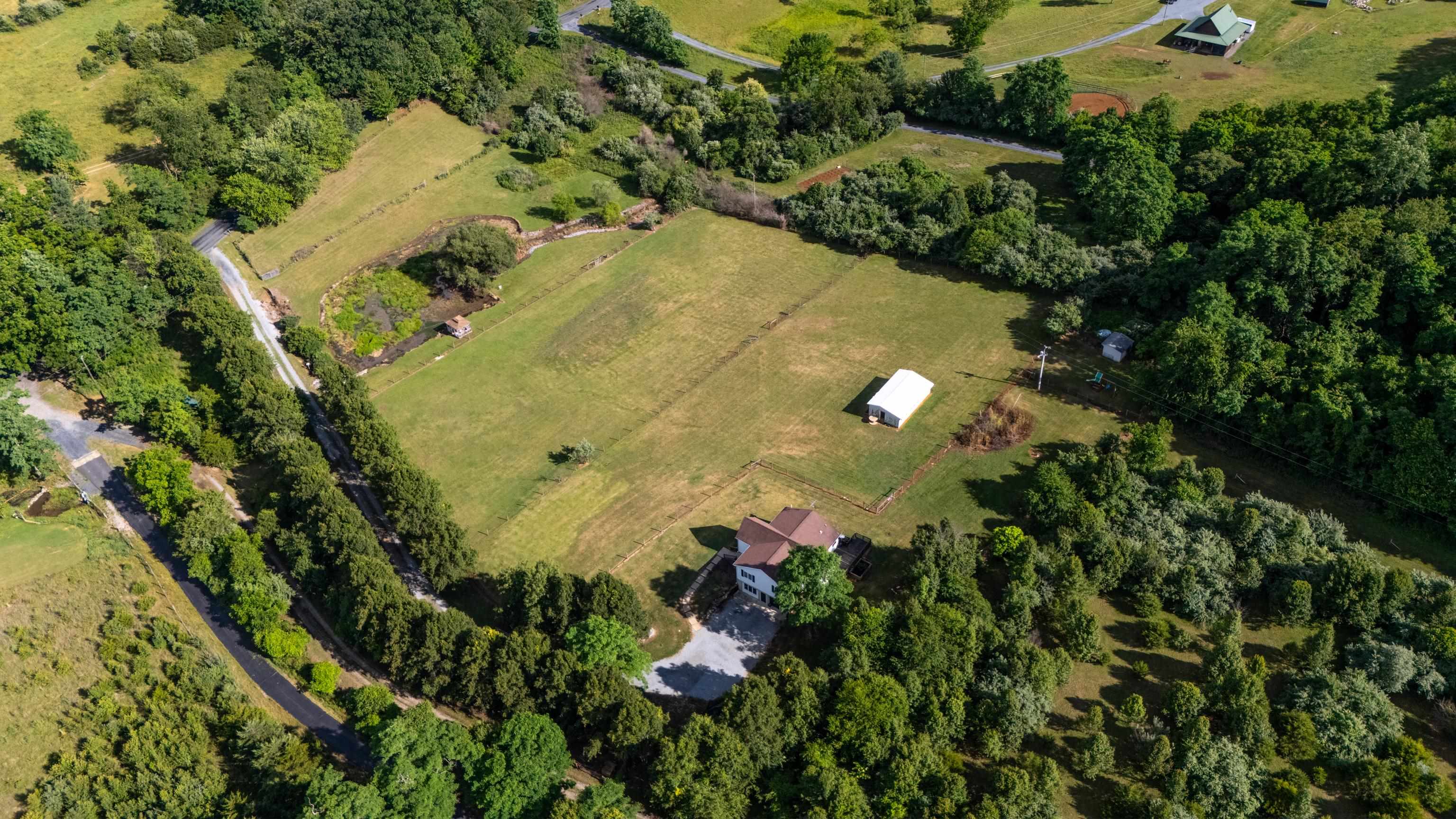 2425 OLD GREENVILLE RD, STAUNTON, Virginia 24401, 3 Bedrooms Bedrooms, ,2 BathroomsBathrooms,Residential,2425 OLD GREENVILLE RD,678837 MLS # 678837
