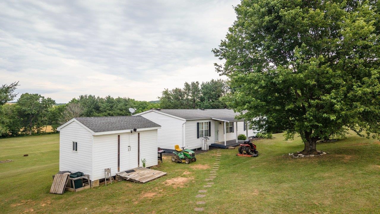 1859 QUICKSBURG RD, QUICKSBURG, Virginia 22847, 4 Bedrooms Bedrooms, ,2 BathroomsBathrooms,Residential,1859 QUICKSBURG RD,678838 MLS # 678838